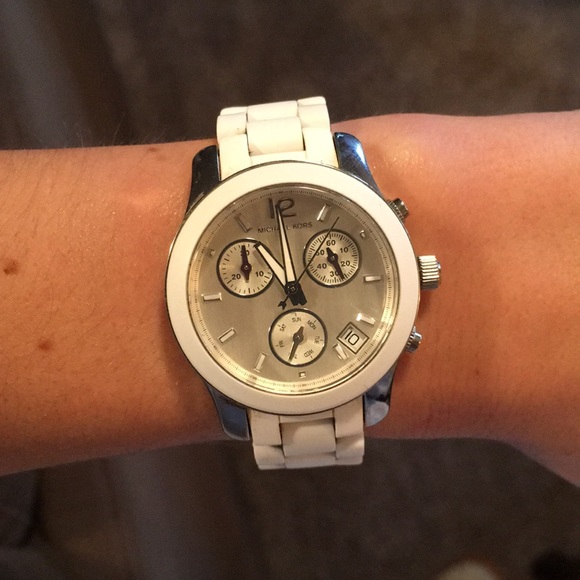 MICHEL KORS WATCH - Picture 5 of 5
